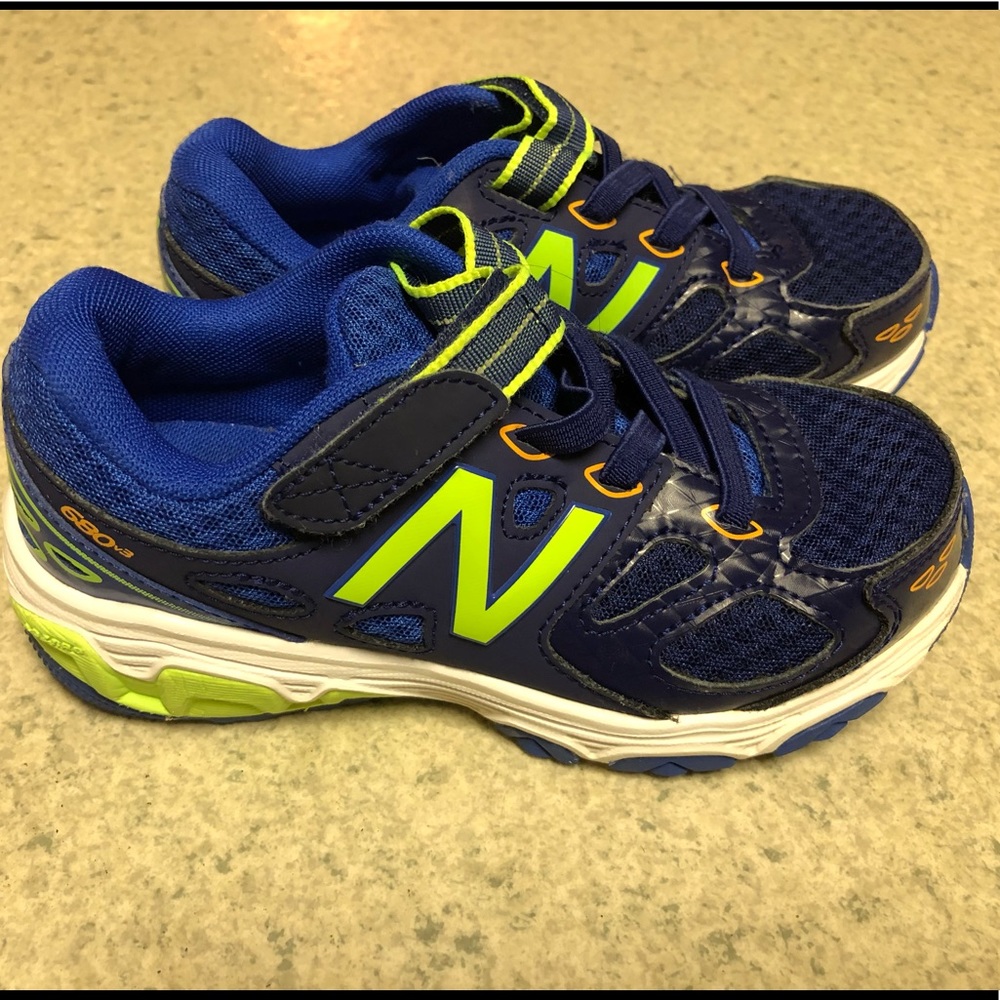 New Balance 680 V3